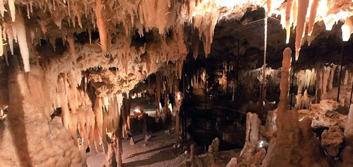Grotte du Grand Roc