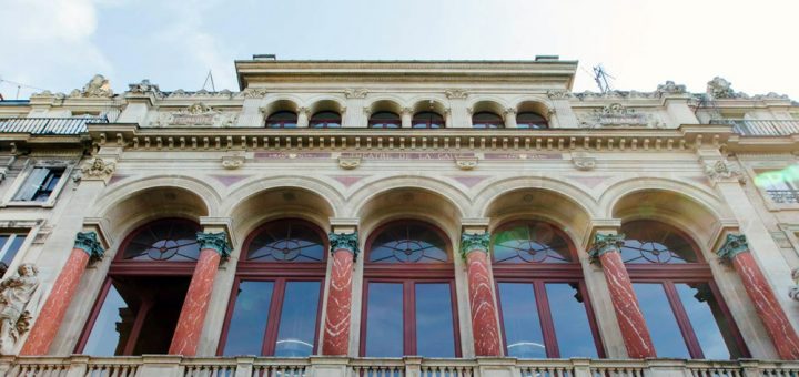 Façade de la Gaîté lyrique