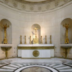 Chapelle expiatoire autel