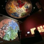 La Petite Boîte à Chagall de la Philharmonie : une galerie-atelier à destination des enfants… et de leurs parents ! 6 Atelier Le Plafond de Chagall © Jacques Demarthon AFP