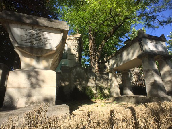 Tombes de Molière et de La Fontaine au cimetière du Père Lachaise
