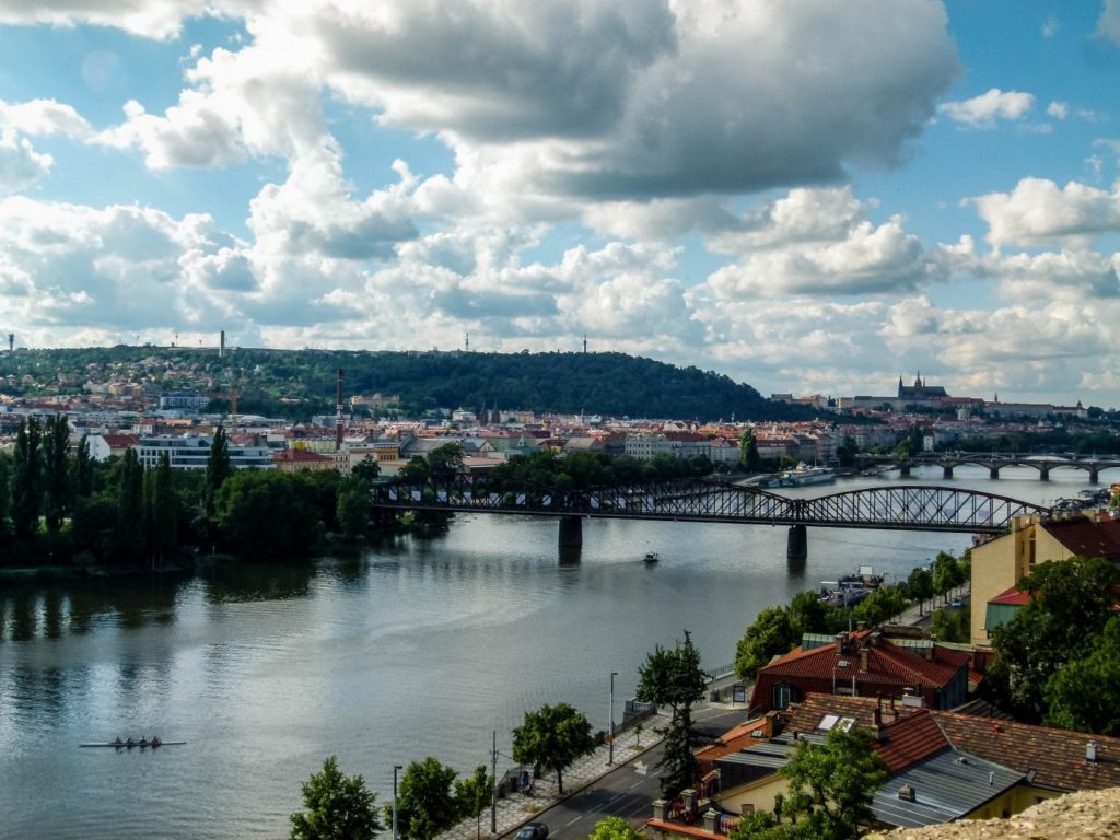 vue sur Prague depuis la citadelle de Vyšehrad