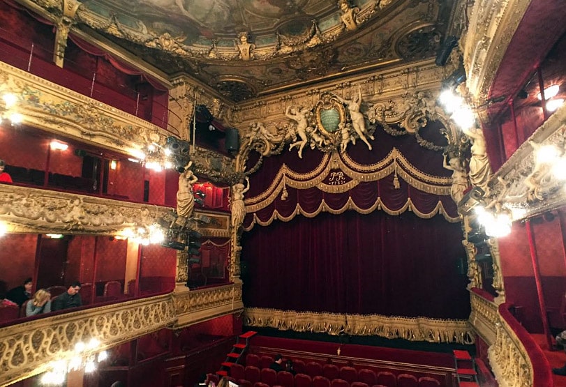 Tips to enjoy Theater at low cost in Paris