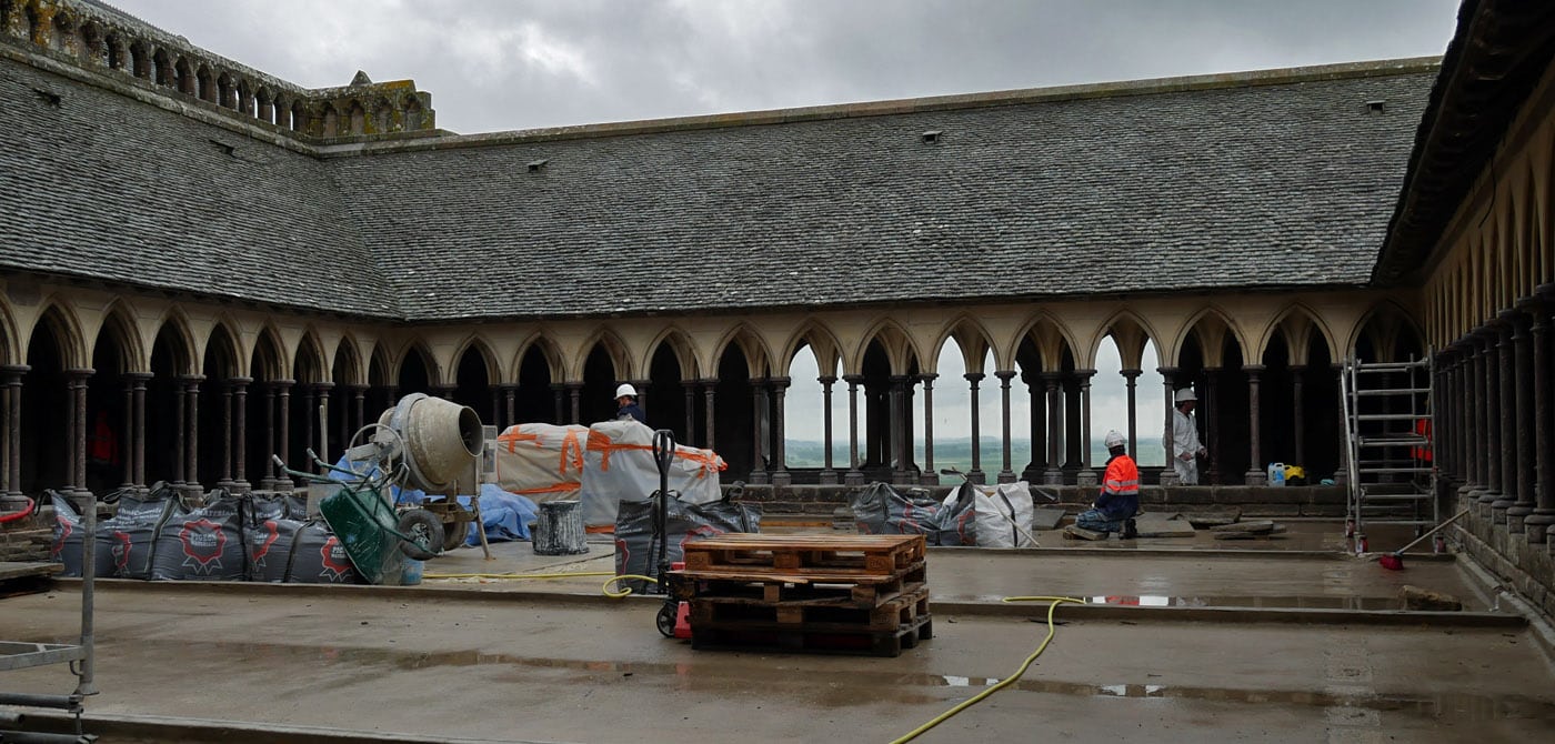 La restauration du cloître du Mont-Saint-Michel