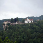 Le village d'Ornans dans le Doubs