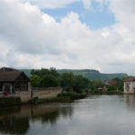 Le village d'Ornans dans le Doubs