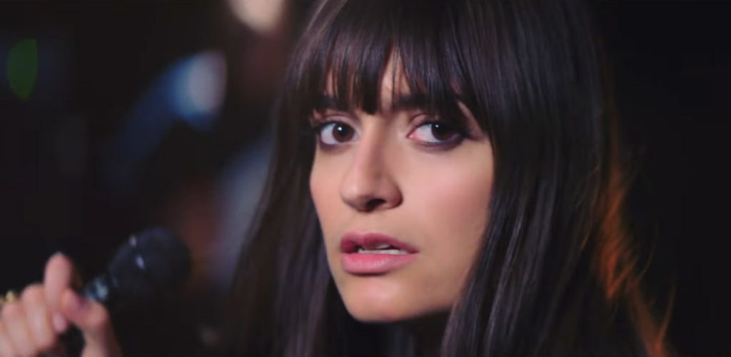 © Clara Luciani - Extrait du clip "La grenade"