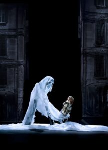 Murmures des murs, le spectacle onirique de Victoria Thierrée-Chaplin et Aurélia Thierrée, à voir au 13e théâtre 4 Murmures des murs © DR