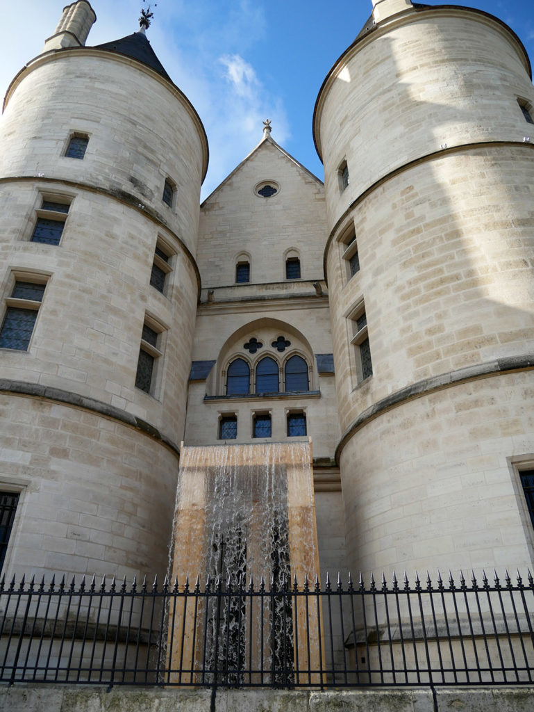 Stéphane Thidet invite la Seine dans la Conciergerie 7 Stéphane Thidet, "Détournement", à la Conciergerie
