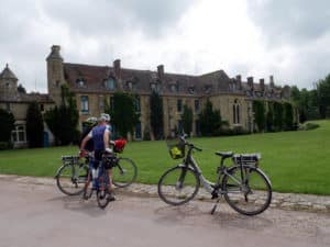 De Paris au Mont-Saint-Michel à vélo sur la Véloscénie 6 Abbaye de Vaux de Cernay