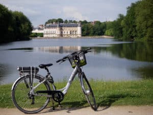De Paris au Mont-Saint-Michel à vélo sur la Véloscénie 16 Le château de Rambouillet, à vélo
