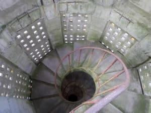 De Paris au Mont-Saint-Michel à vélo sur la Véloscénie 41 Eglise Saint-Julien de Domfront