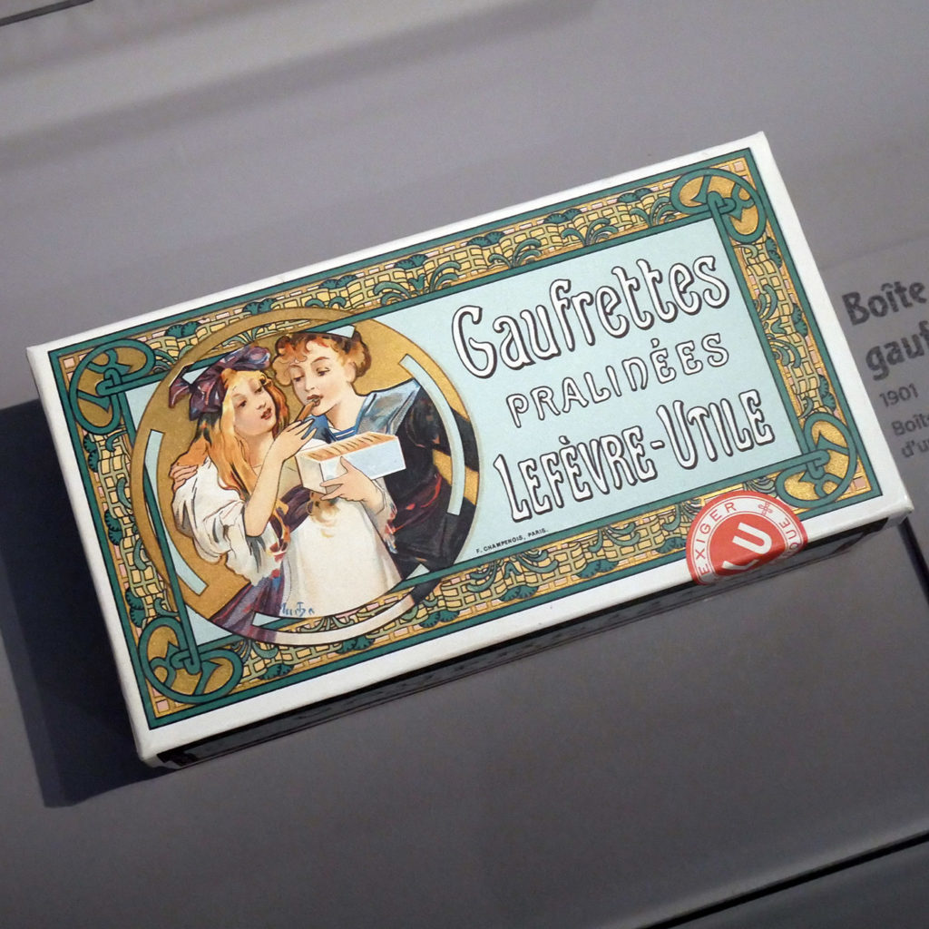 Alphonse Mucha, un peintre surdoué et engagé, à (re)découvrir au musée du Luxembourg 9 Boite à biscuits Mucha Lefevre-Utile