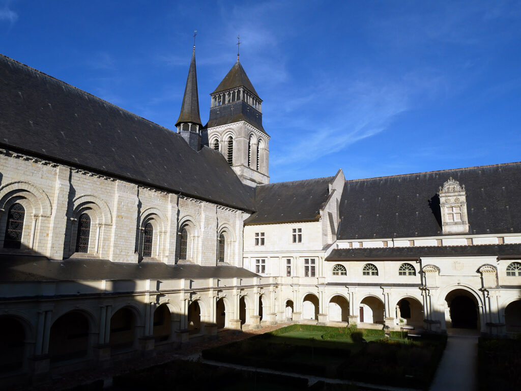 L'abbaye de Fontevraud : sur les pas d'Aliénor d'Aquitaine 7