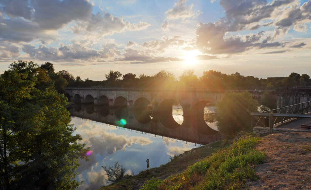 Countrybreak en Saône-et-Loire, Pont-canal de Digoin