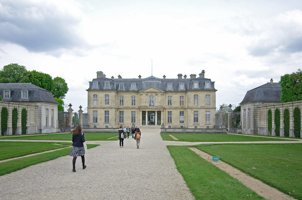 Façade du château de Champs-sur-Marne