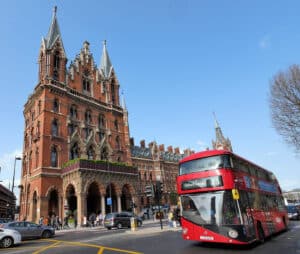 London's famous red bus