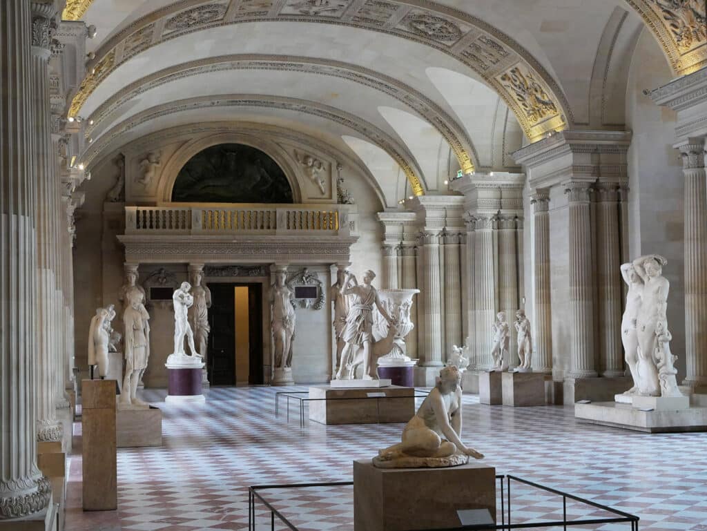 The Louvre museum like you've never seen it before! Private tour 7