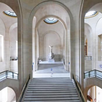 Private visit of the empty louvre museum