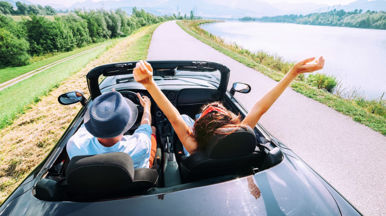 Origine de l'expression En voiture Simone !