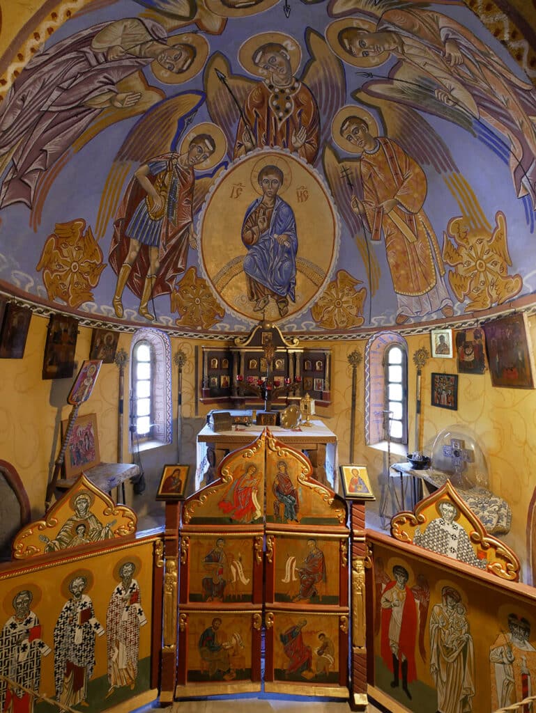 The (very) astonishing church of Alban 12