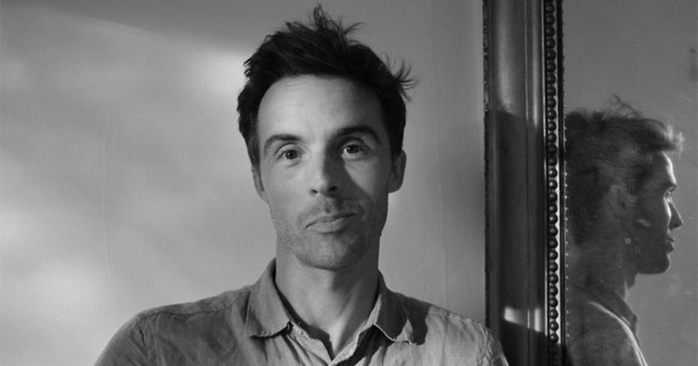 Portrait de Jérémie Thomas créateur du podcast Sens de la visite