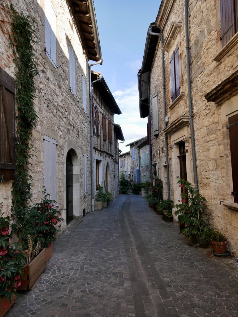 Visit the French department of Tarn by discovering its typicals towns and villages 32