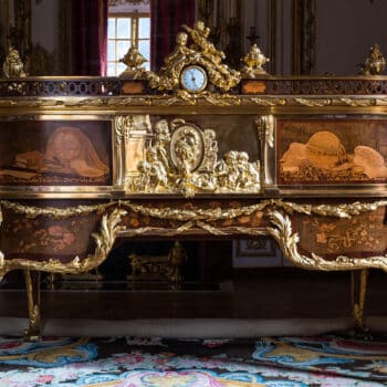At the Versailles palace, the rebirth of the King's corner cabinet 1