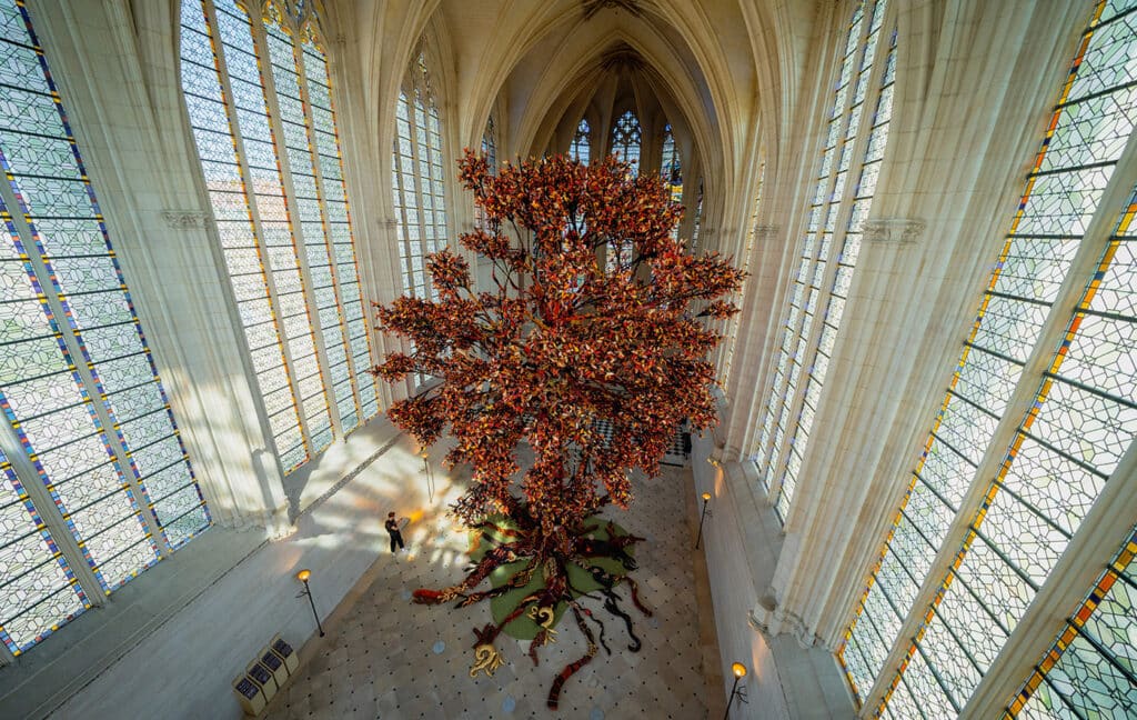 Joana Vasconcelos' impressive Tree of Life at Vincennes castle 8