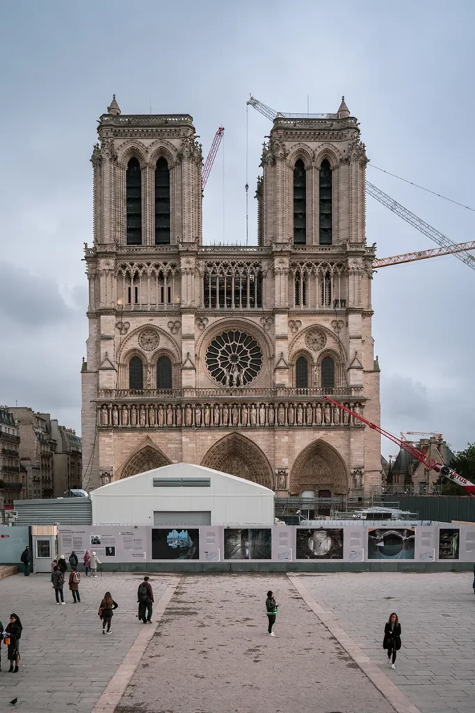 Comment suivre le chantier de Notre-Dame de Paris ?