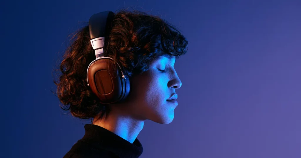 10 tracks to discover in the February playlist 3 10 tracks to discover in the February playlist 1