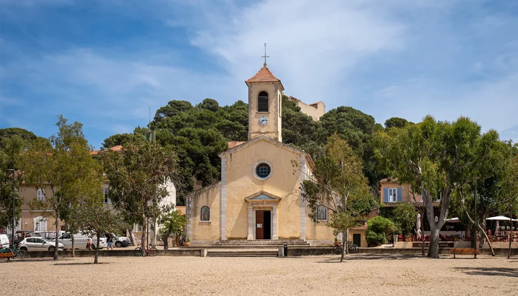 Que faire à Porquerolles ? Guide de voyage entre culture et nature 7