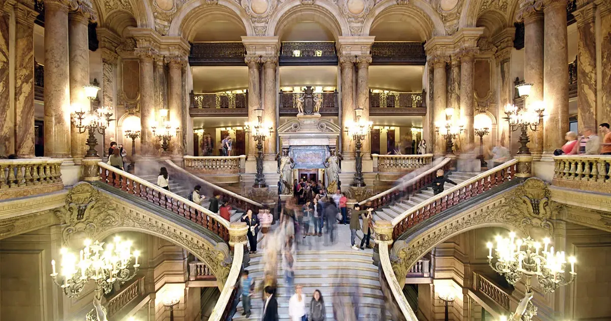 Le Palais Garnier : 150 ans d'élégance au coeur de Paris 2