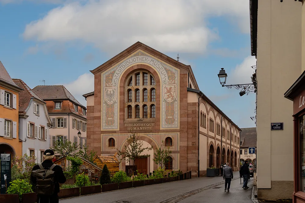 Que faire à Sélestat ? Une escapade au coeur du trésor caché de l'Alsace 9 Humanist library of Selestat
