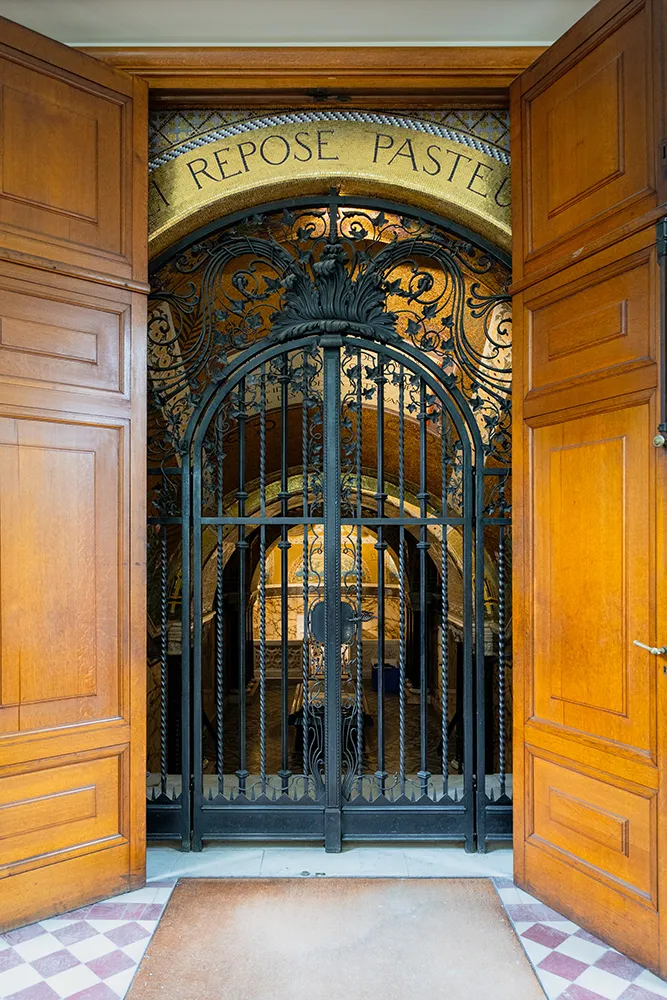 La crypte de Pasteur, un chef-d’œuvre caché à Paris 6