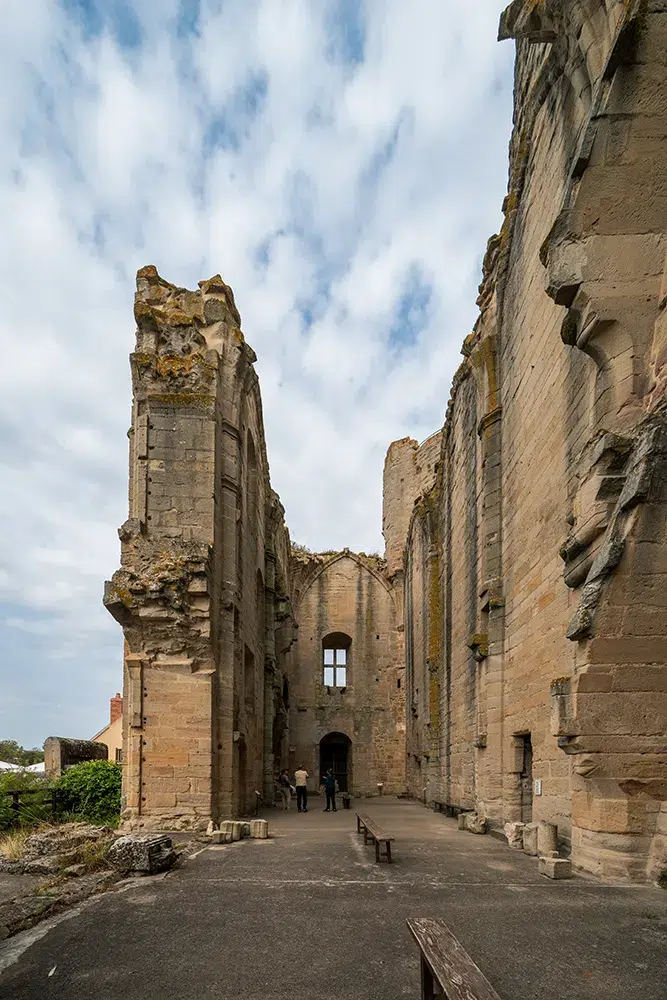 Au cœur du berceau des Bourbons : visite des vestiges du château de Bourbon-l’Archambault 4