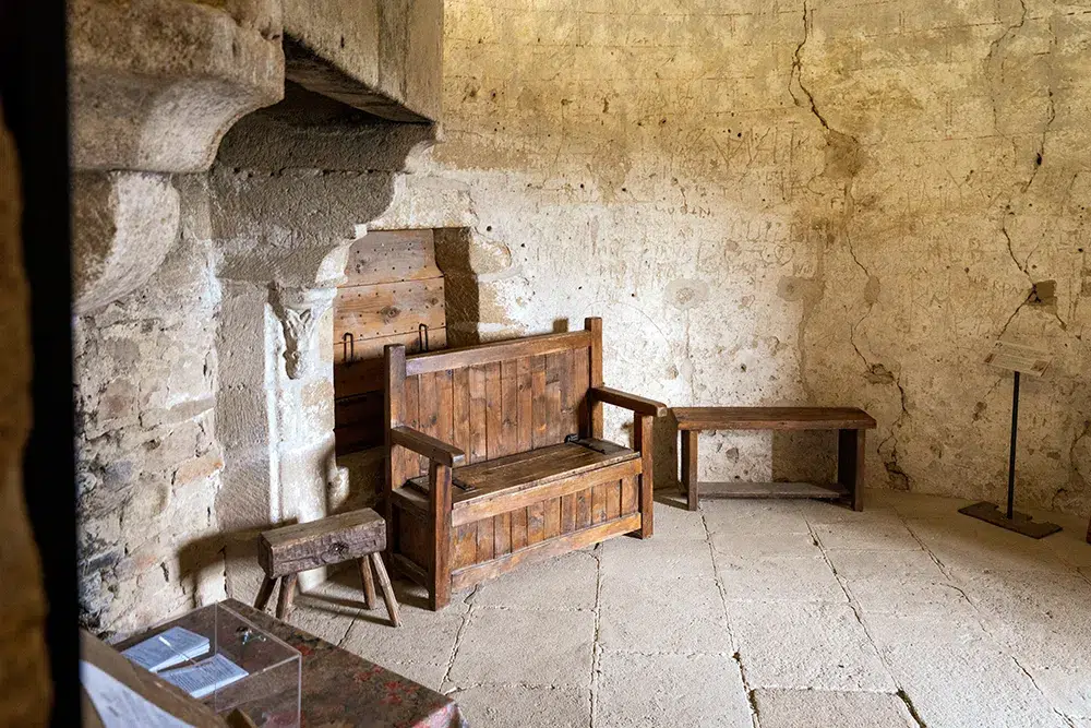 Au cœur du berceau des Bourbons : visite des vestiges du château de Bourbon-l’Archambault 6