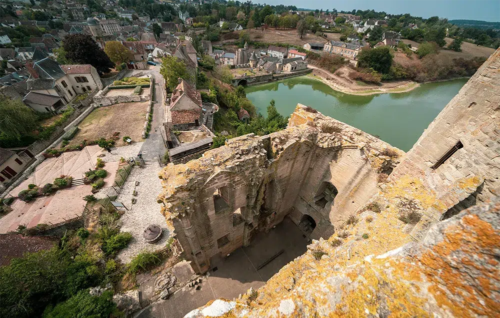 Au cœur du berceau des Bourbons : visite des vestiges du château de Bourbon-l’Archambault 8