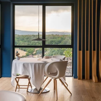 Origines : un hôtel-restaurant étoilé pour une escapade apaisante au cœur de l’Auvergne 1