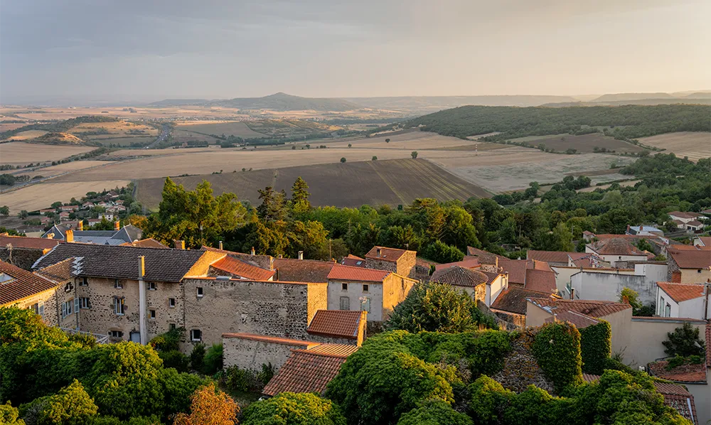 Origines : un hôtel-restaurant étoilé pour une escapade apaisante au cœur de l’Auvergne 3 Origines : un hôtel-restaurant étoilé pour une escapade apaisante au cœur de l’Auvergne 3
