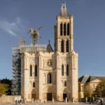 A stone's throw from Paris, explore the reconstruction of the spire of the Saint-Denis basilica 2