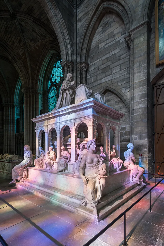 A deux pas de Paris explorez le chantier de reconstruction de la la flèche de la basilique Saint-Denis 5