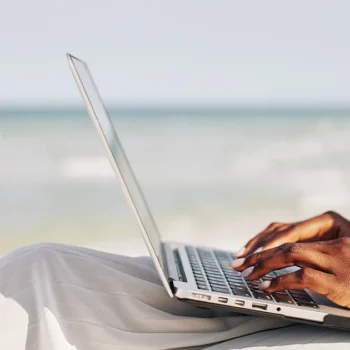 Voyager et rester connecté en toute sécurité 1