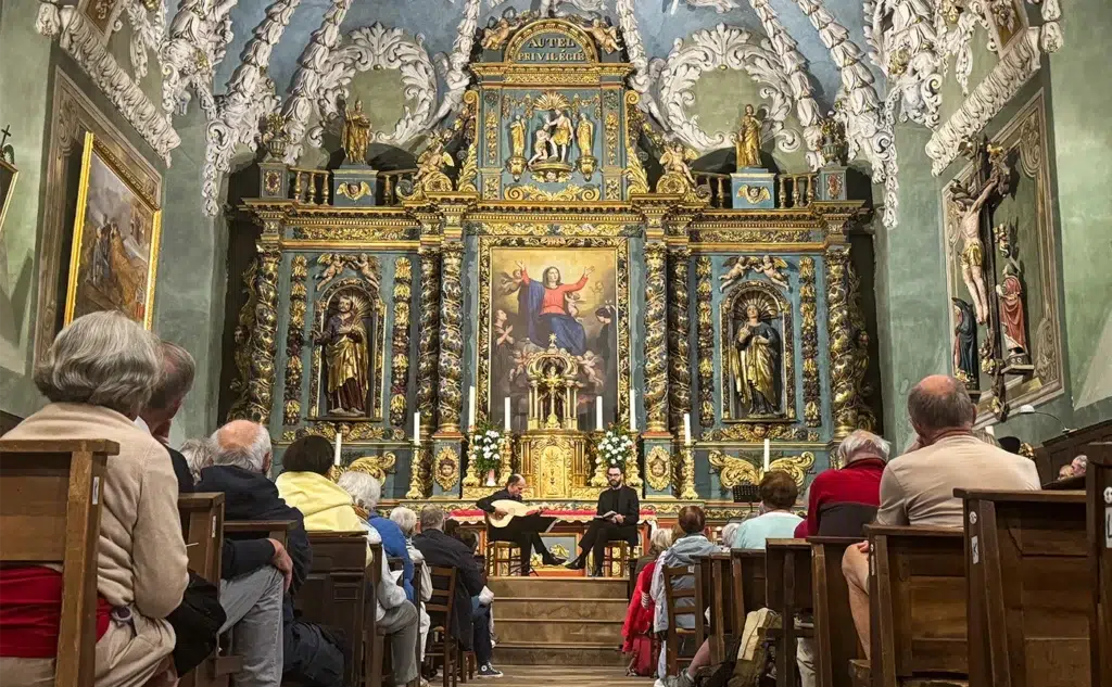 Une escapade en Auvergne-Rhône-Alpes : entre sommets alpins et mémoire vivante 2