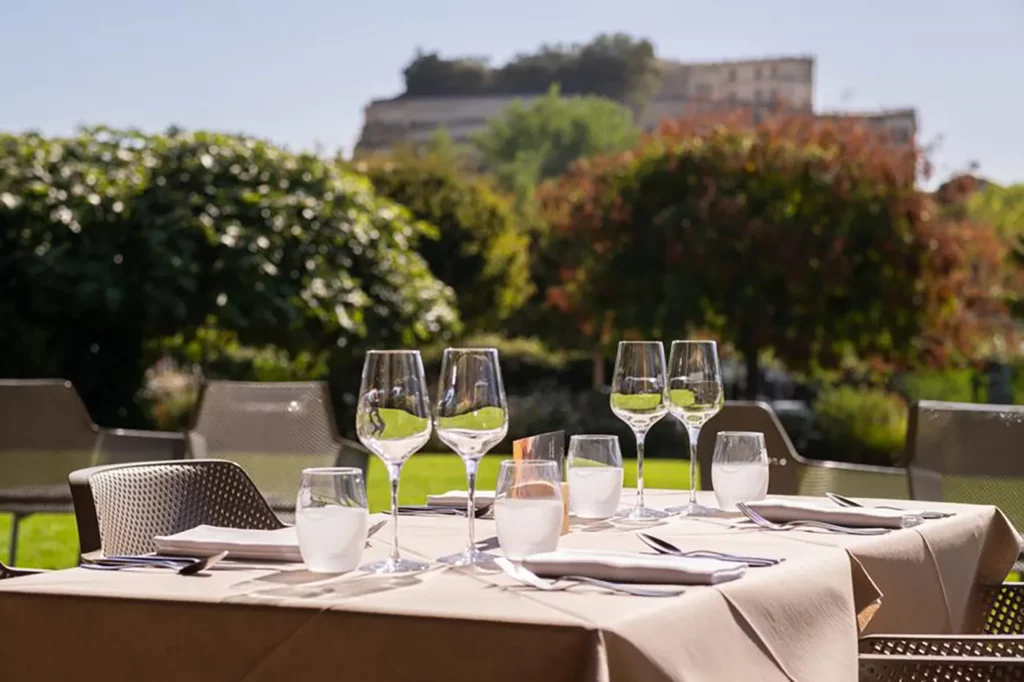 Une escapade printanière en Auvergne-Rhône-Alpes : entre l’esprit de Sévigné et les cités médiévales 3