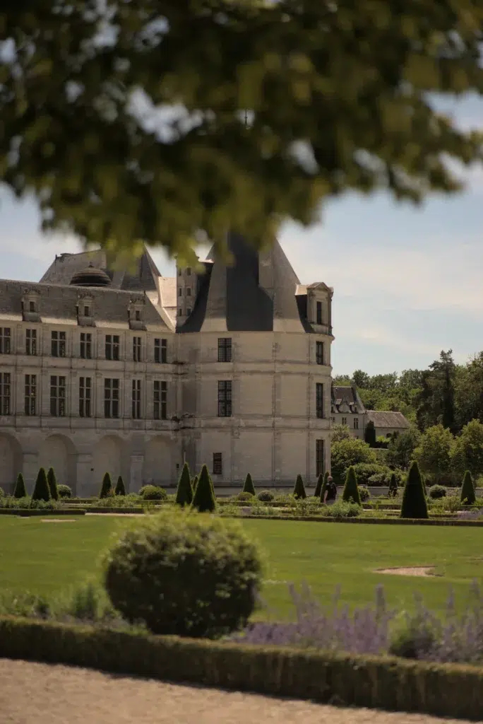 Visiter Chambord : le château qui défie les siècles 16 Visiter Chambord : le château qui défie les siècles 15
