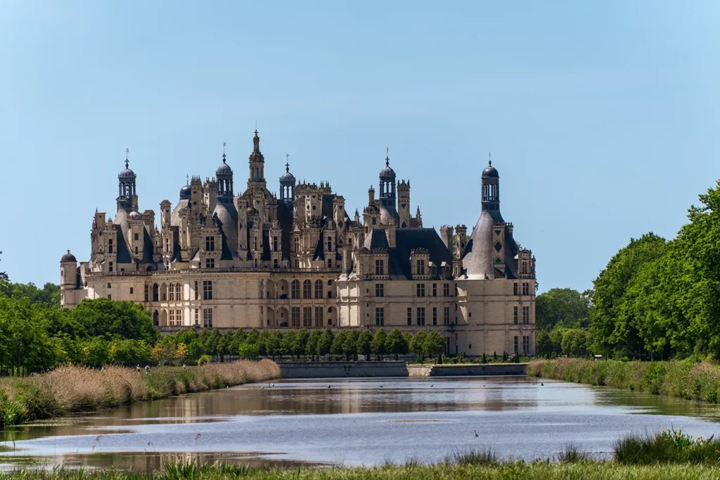 Visiter Chambord : le château qui défie les siècles 17 Visiter Chambord : le château qui défie les siècles 16