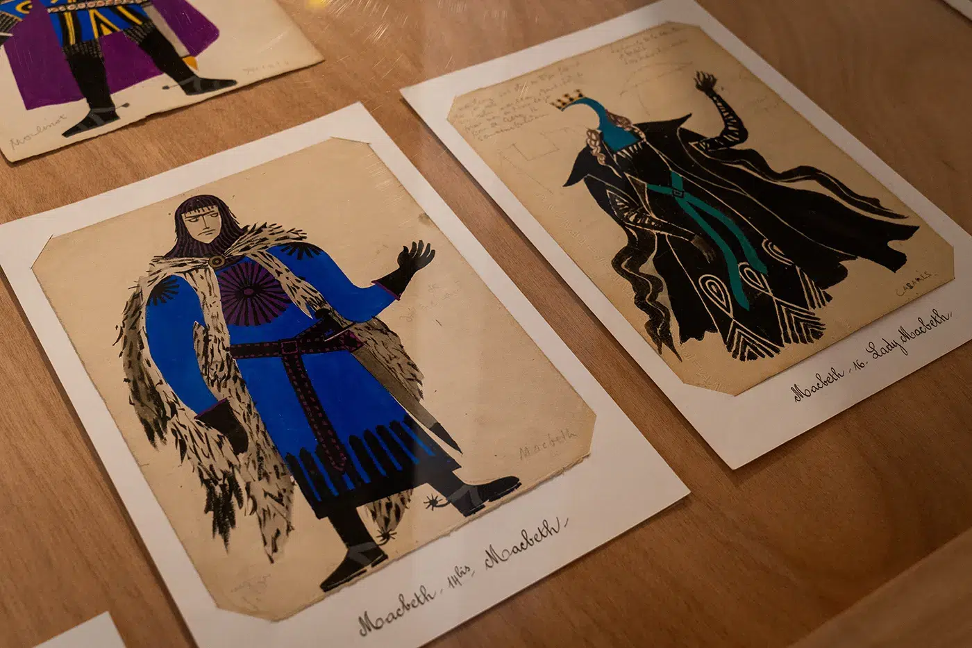 Quand les peintres ont réinventé le théâtre : l'incroyable aventure de Jean Vilar 8 Mario Prassinos, maquettes de costumes pour Macbeth, 1954